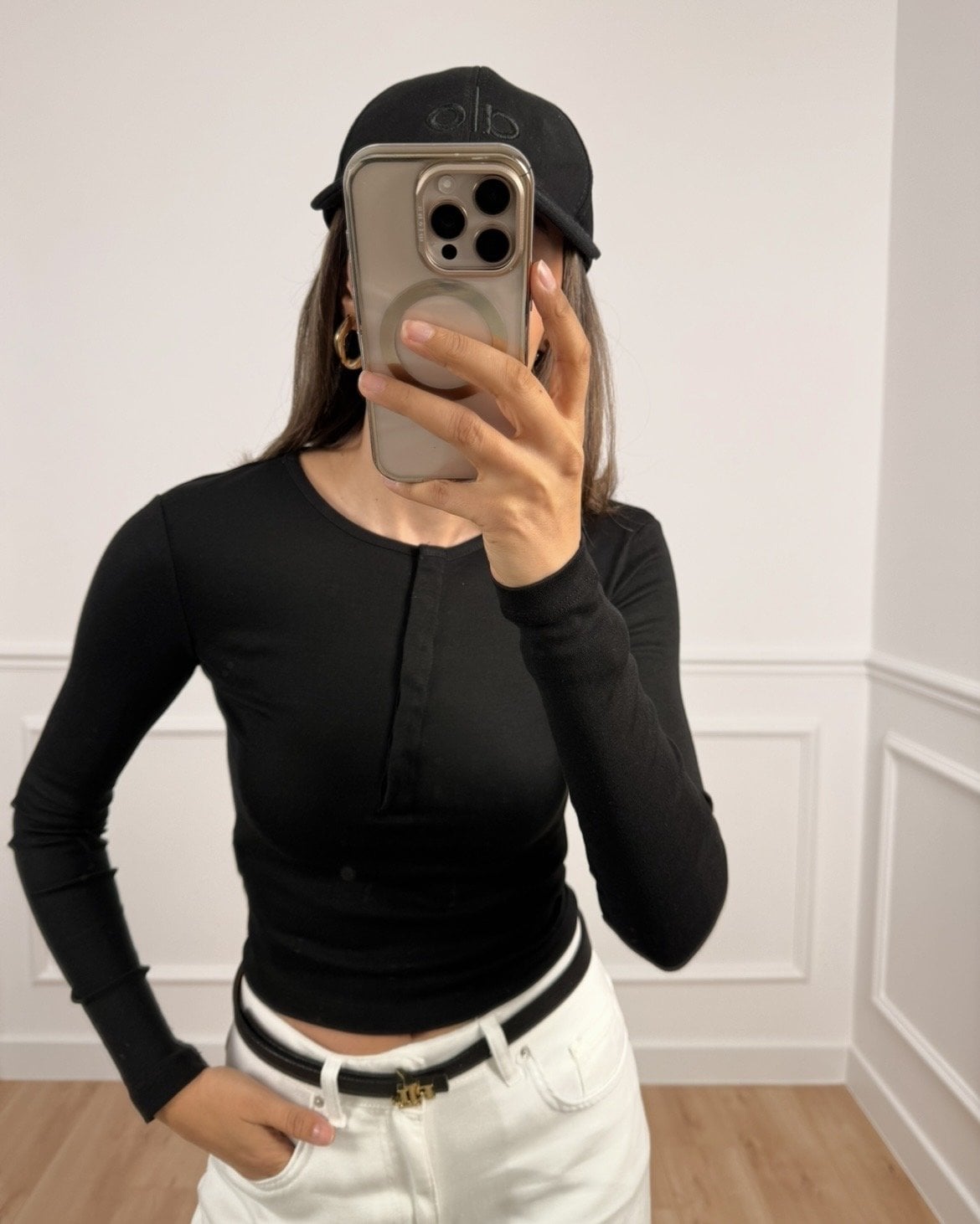 Mia Siyah Uzun Kollu Çıtçıtlı Tişört