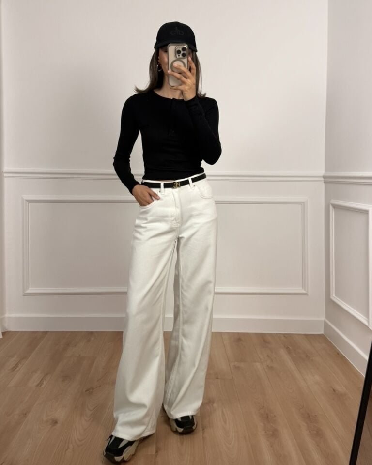 Mia Siyah Uzun Kollu Çıtçıtlı Tişört