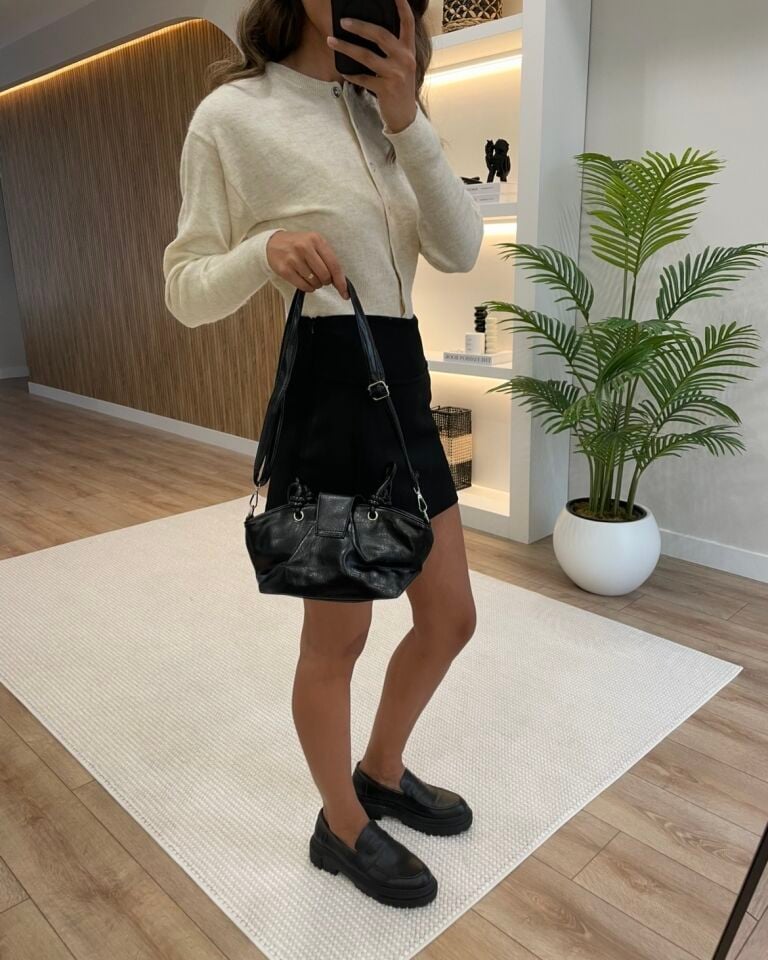 Yuna Siyah Askılı Çanta