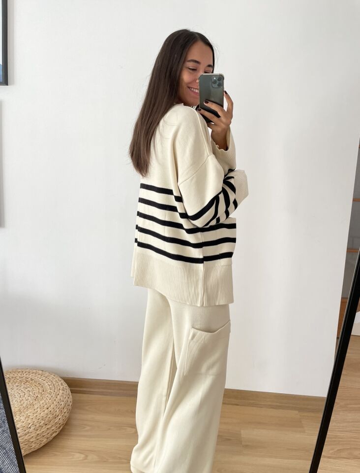 Neva Ekru Çizgili Oversize Hırka