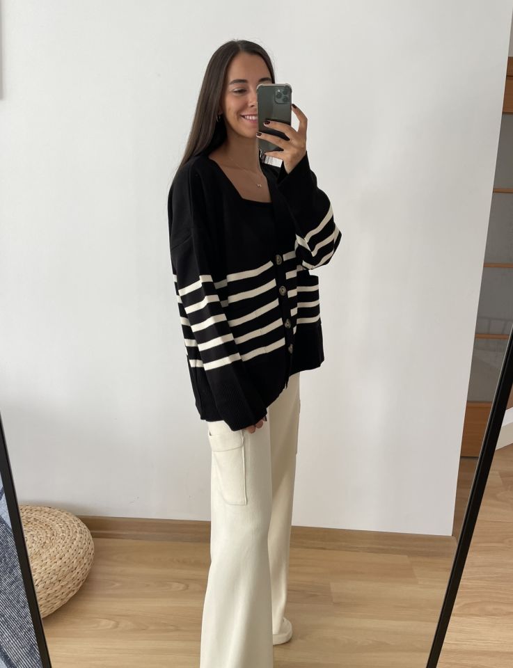 Siyah Çizgili Oversize Hırka