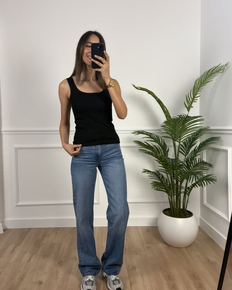 Arya Siyah U Yaka Fitilli Atlet