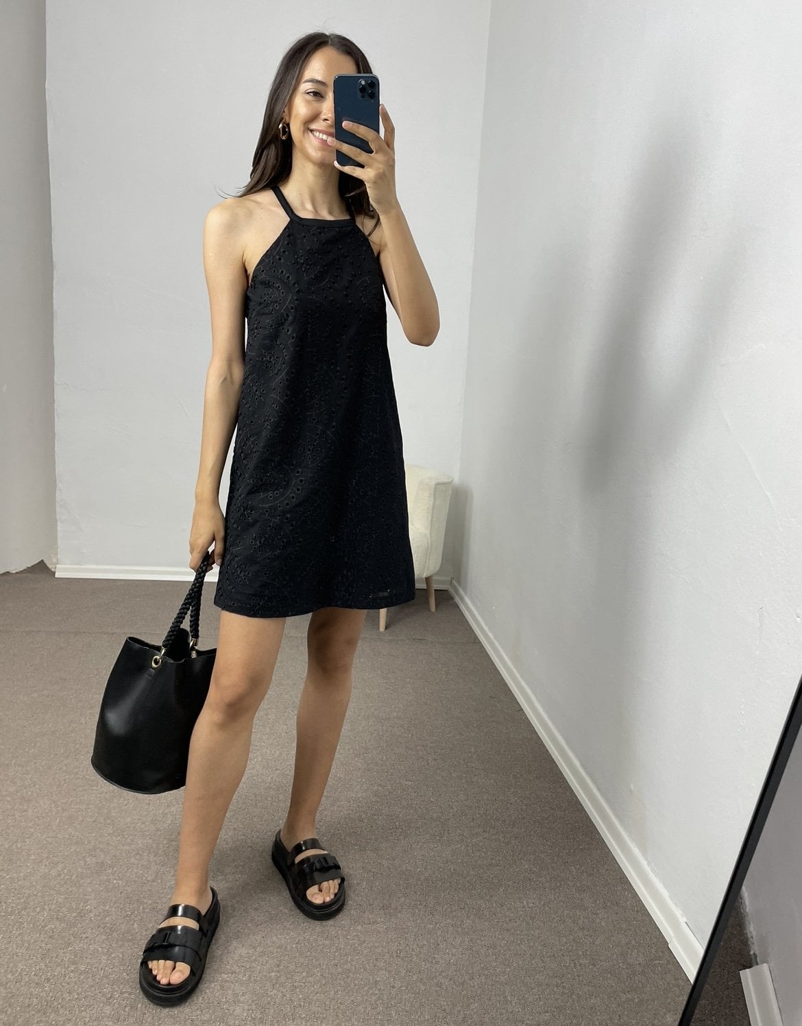 Valeria Siyah Askılı Fisto Elbise