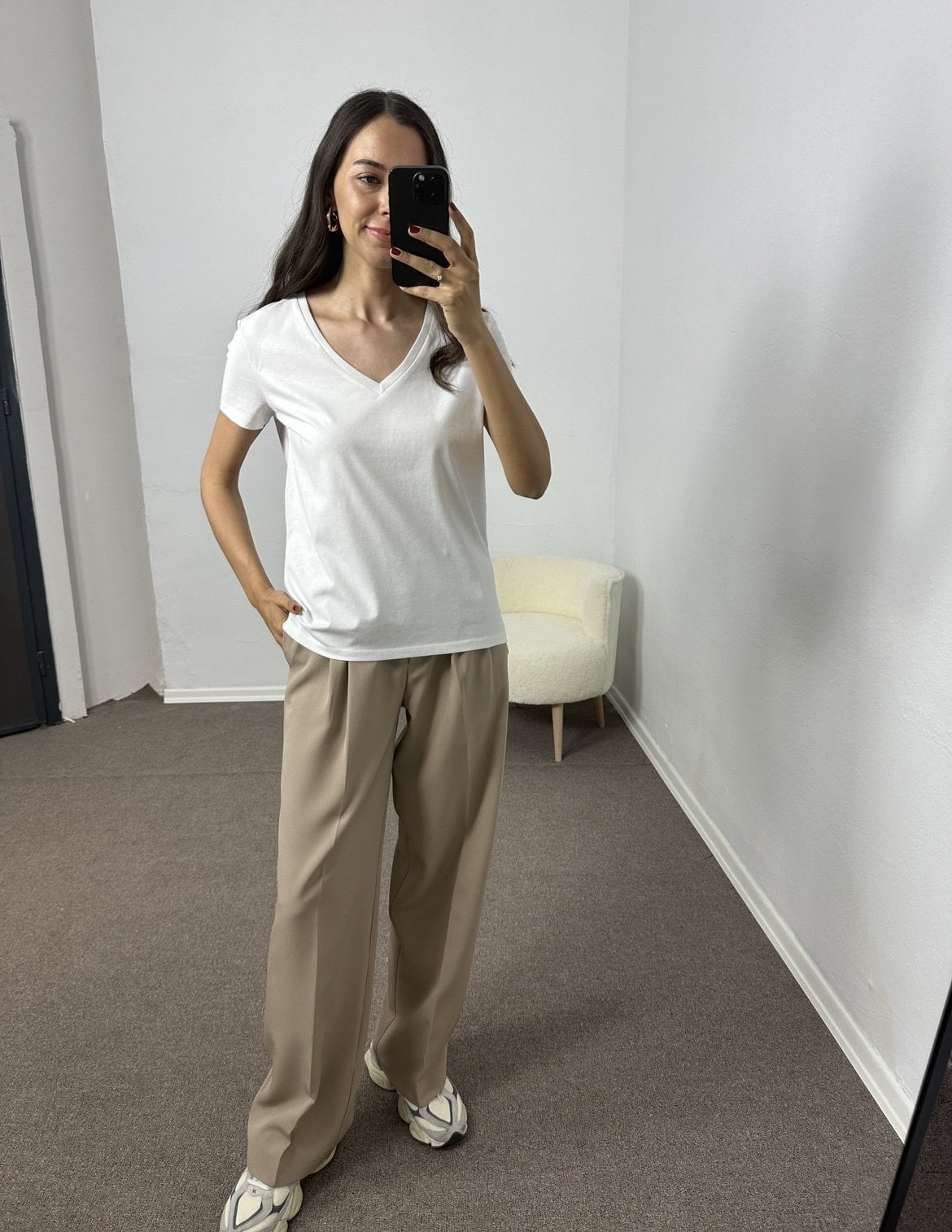 Selora Beyaz Dlv V Yaka Basic Tişört