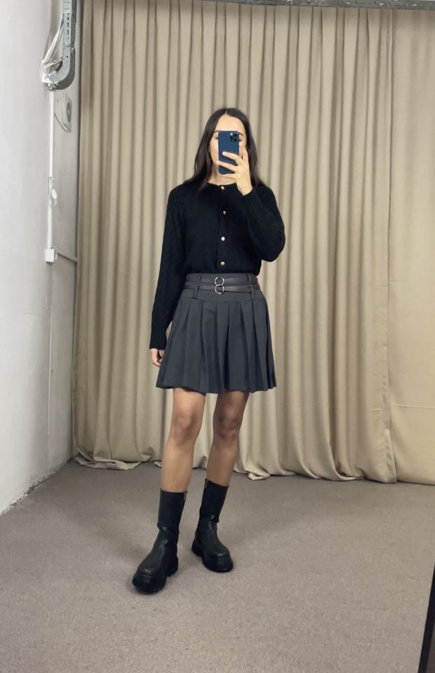 Lioraen Siyah Yün Dokulu Hırka