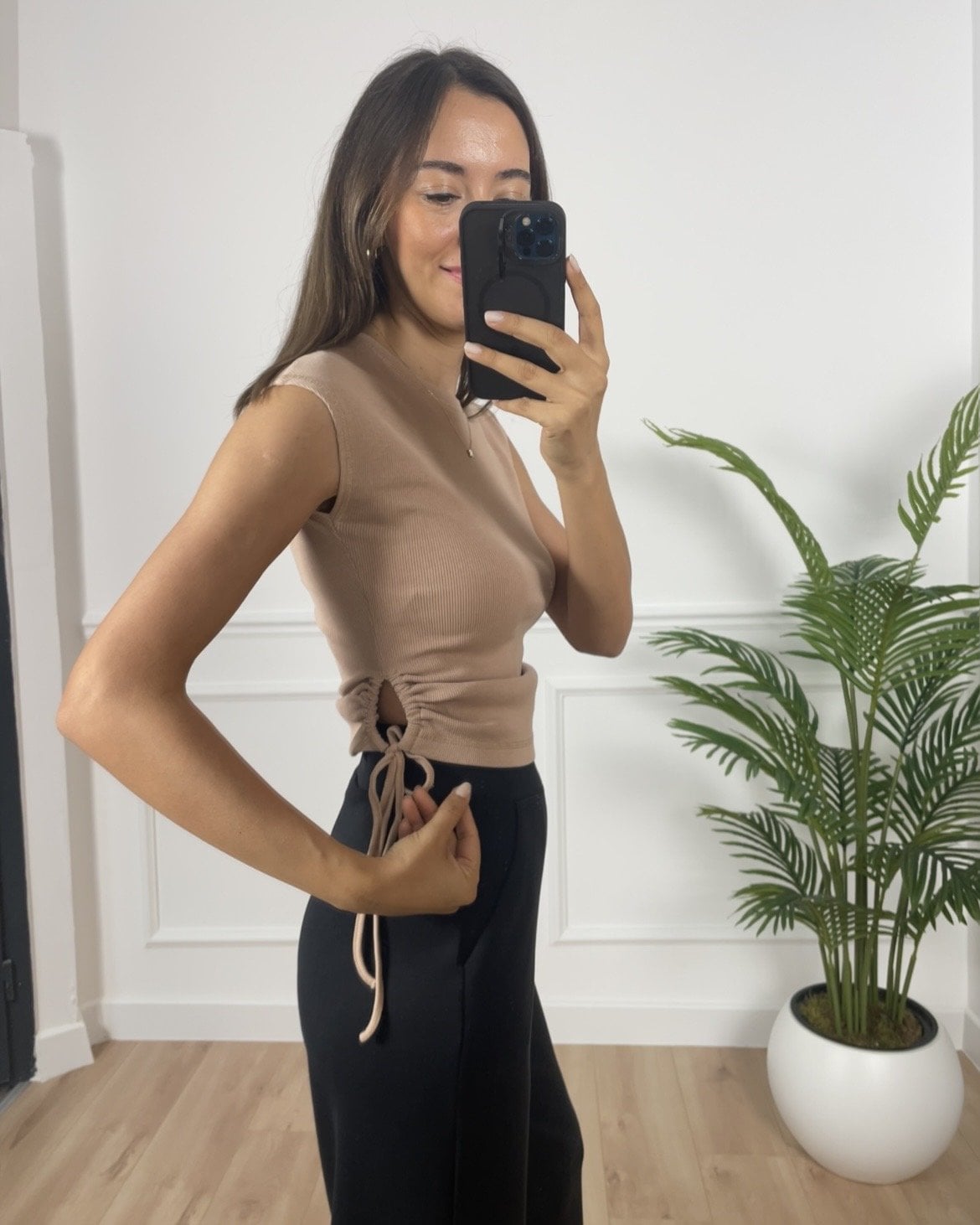 Pera Bej Pencere Detaylı Bluz