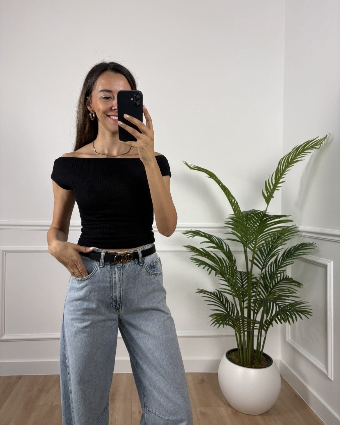 Dora Siyah Geniş Yaka Fitilli Premium Bluz