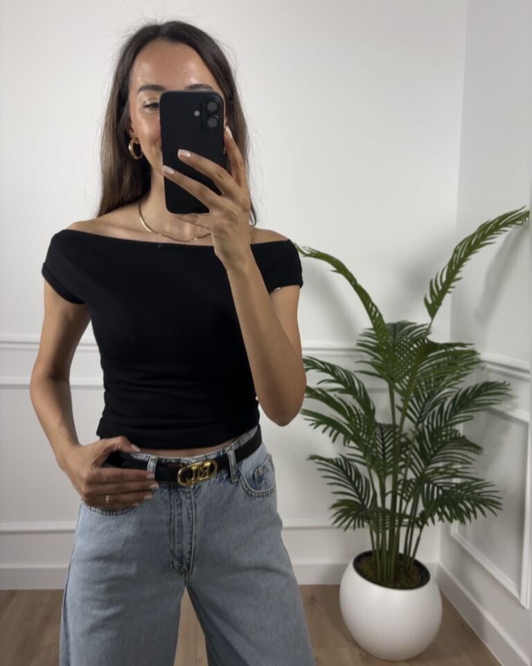 Dora Siyah Geniş Yaka Fitilli Premium Bluz