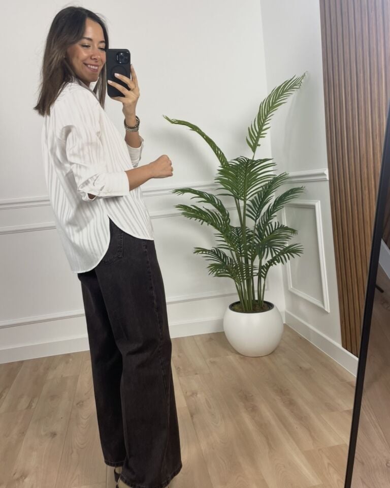 Cloe Beyaz Çizgi Desenli Premium Gömlek