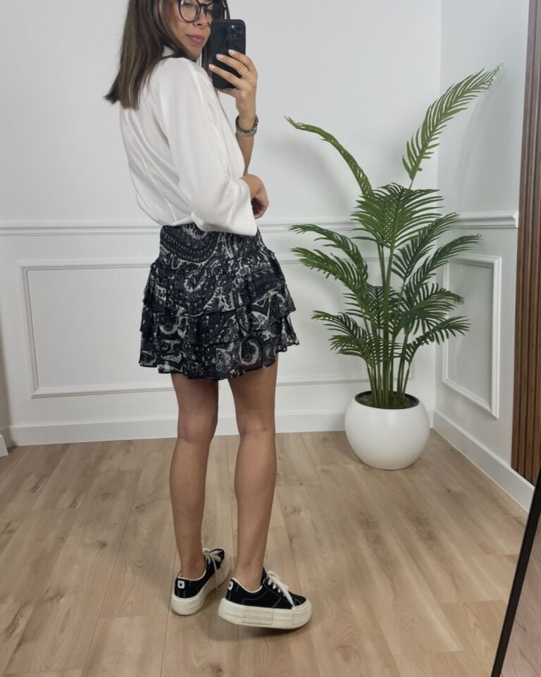 Parla Siyah Desenli Etek