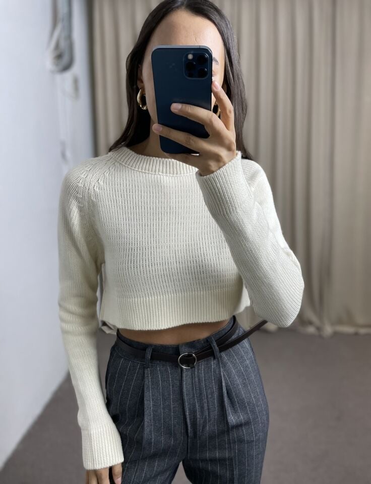 Ekru Crop Kazak