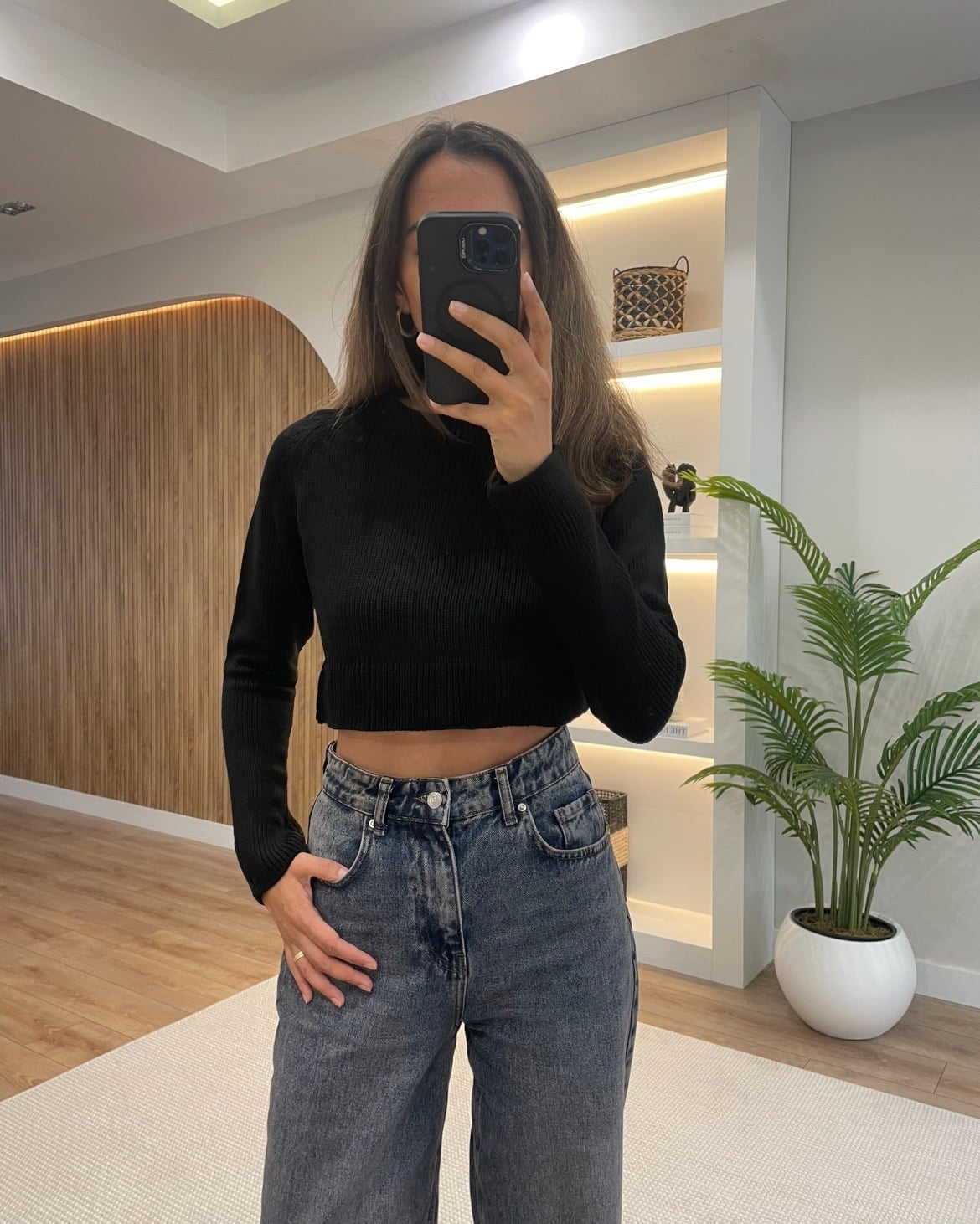 Armel Siyah Crop Kazak