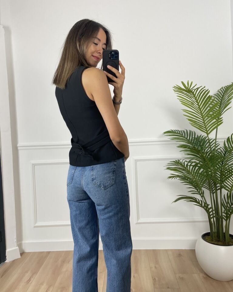 Perry Siyah Kolsuz Bluz