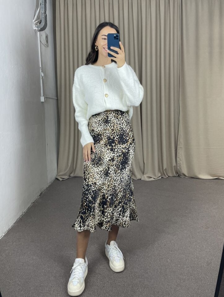 Celine Bej Siyah Desenli Saten Etek