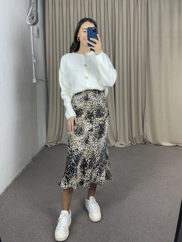 Celine Bej Siyah Desenli Saten Etek