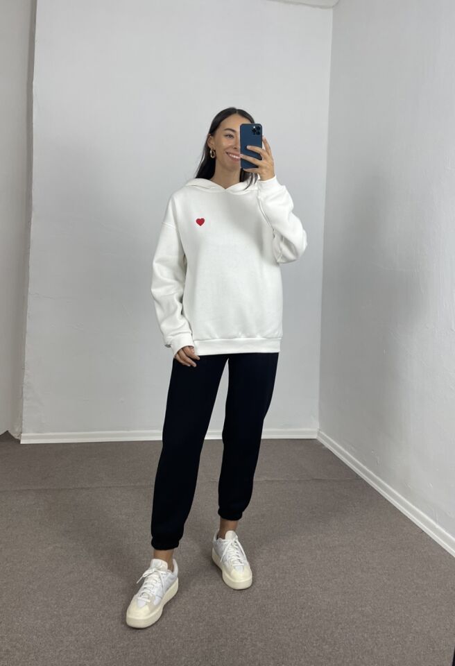Ekru Kalp Nakışlı Oversize Sweatshirt