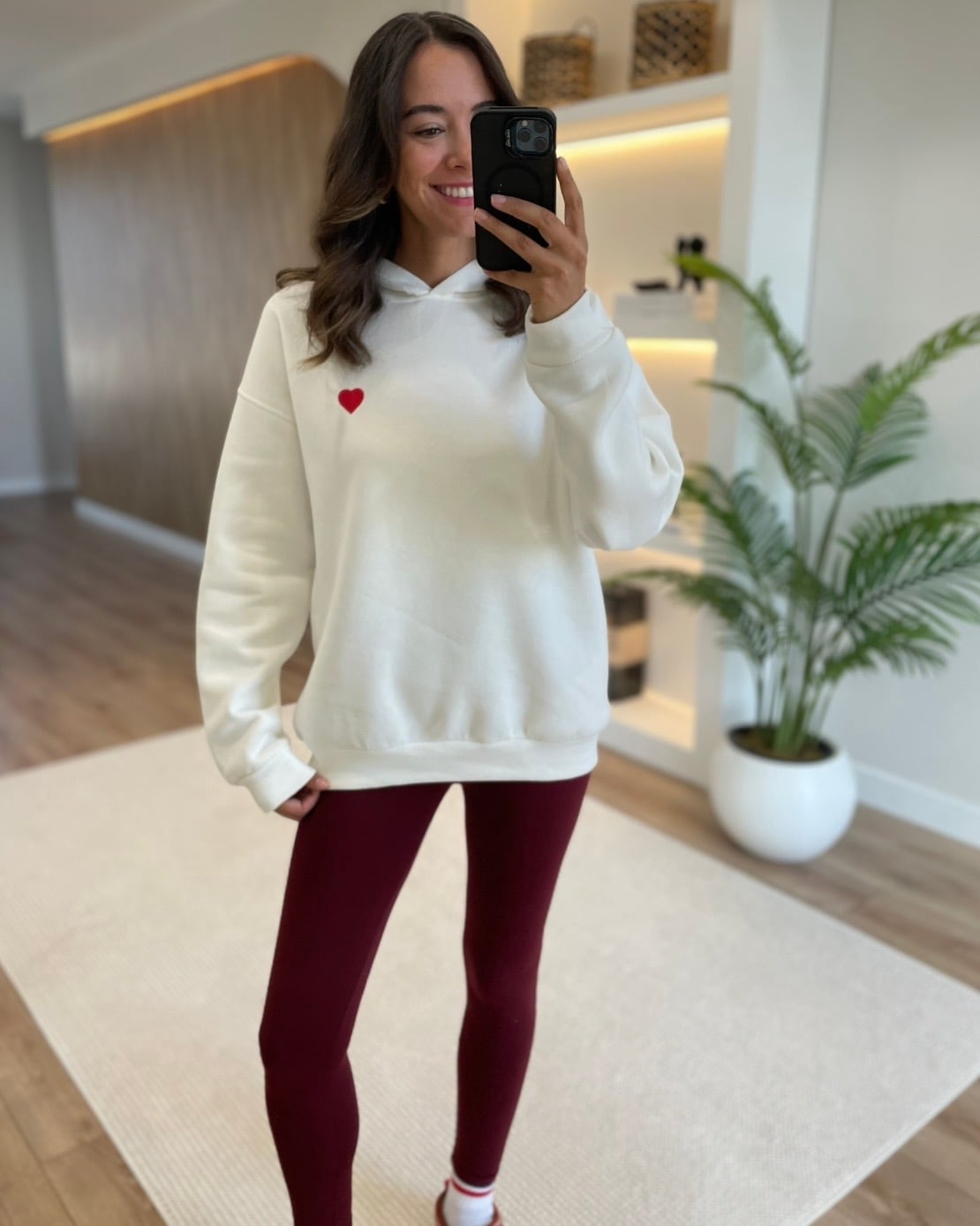Melora Ekru Kalp Nakışlı Oversize Sweatshirt