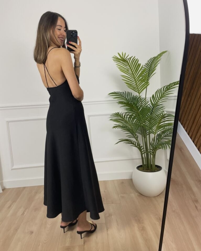 Arvin Siyah Askılı Maxi Elbise