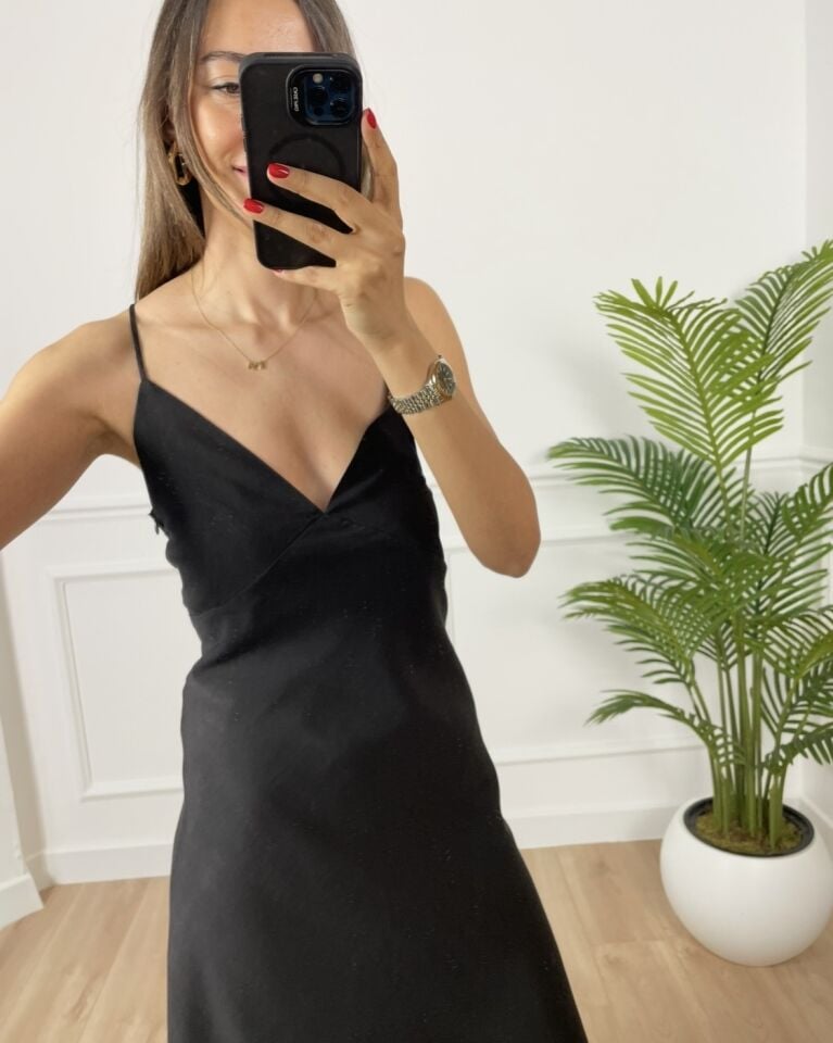 Arvin Siyah Askılı Maxi Elbise