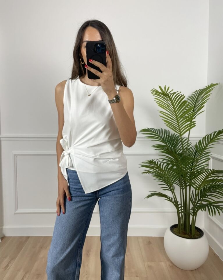 Nice Beyaz Bağlama Detaylı Bluz