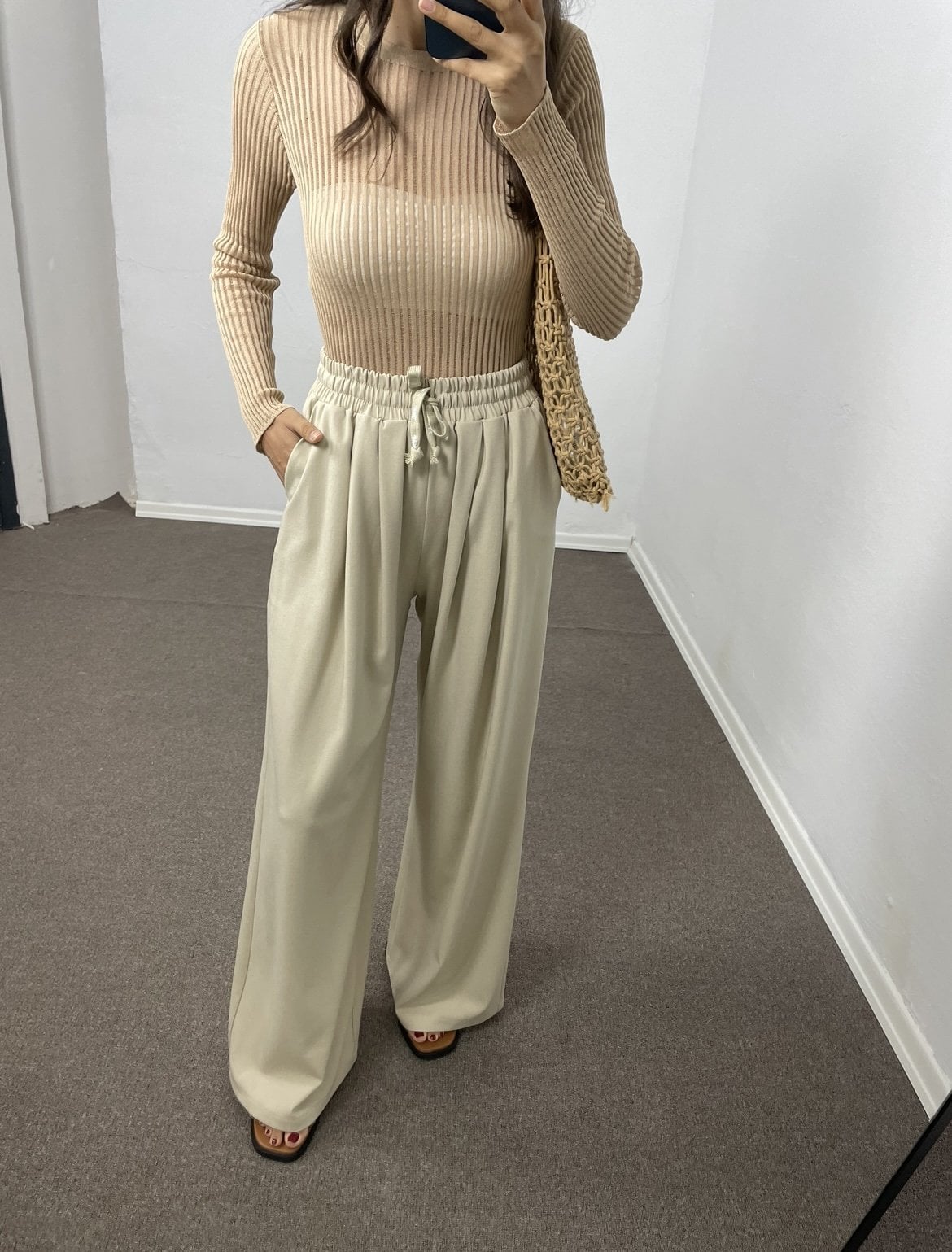 Mirea Bej  Geniş Paça Pileli Pantolon