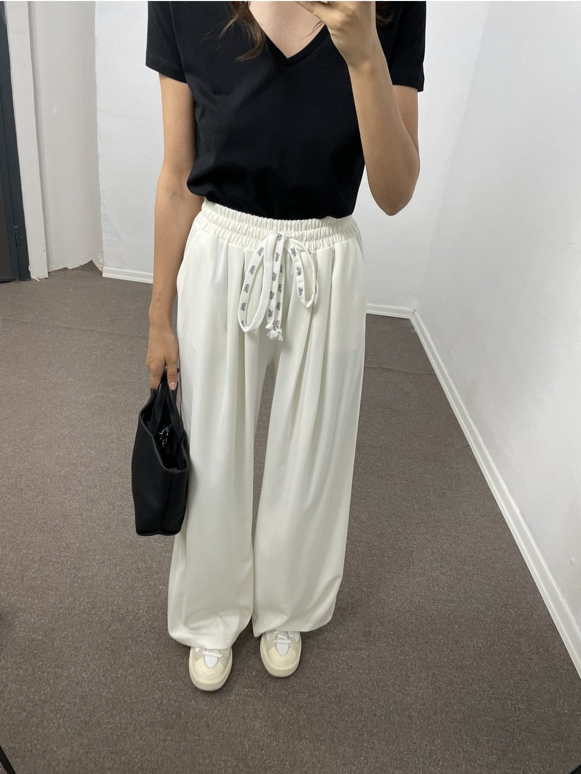 Mirea Ekru Geniş Paça Pileli Pantolon