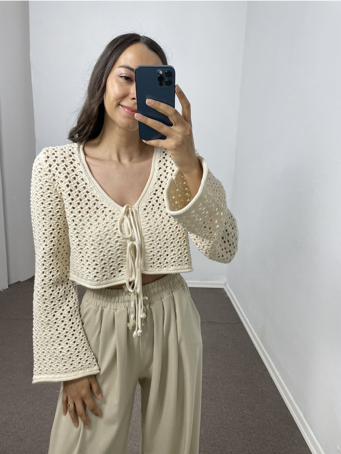 Selise Bej Dilvin Önü Bağcıklı Triko Hırka