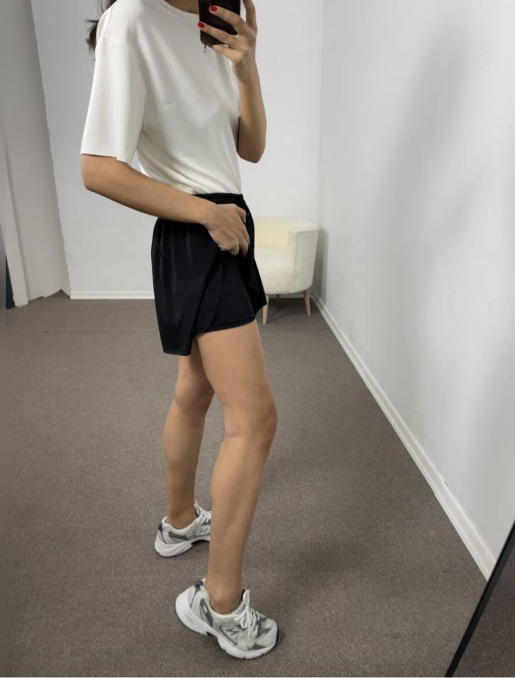 Mireva Siyah Taytlı Spor Şort