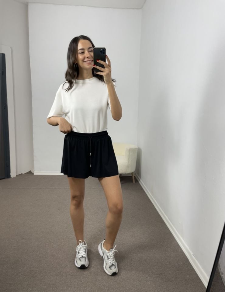 Mireva Siyah Taytlı Spor Şort