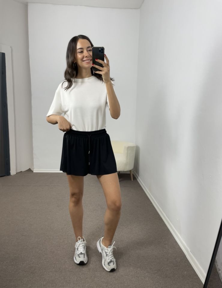 Mireva Siyah Taytlı Spor Şort
