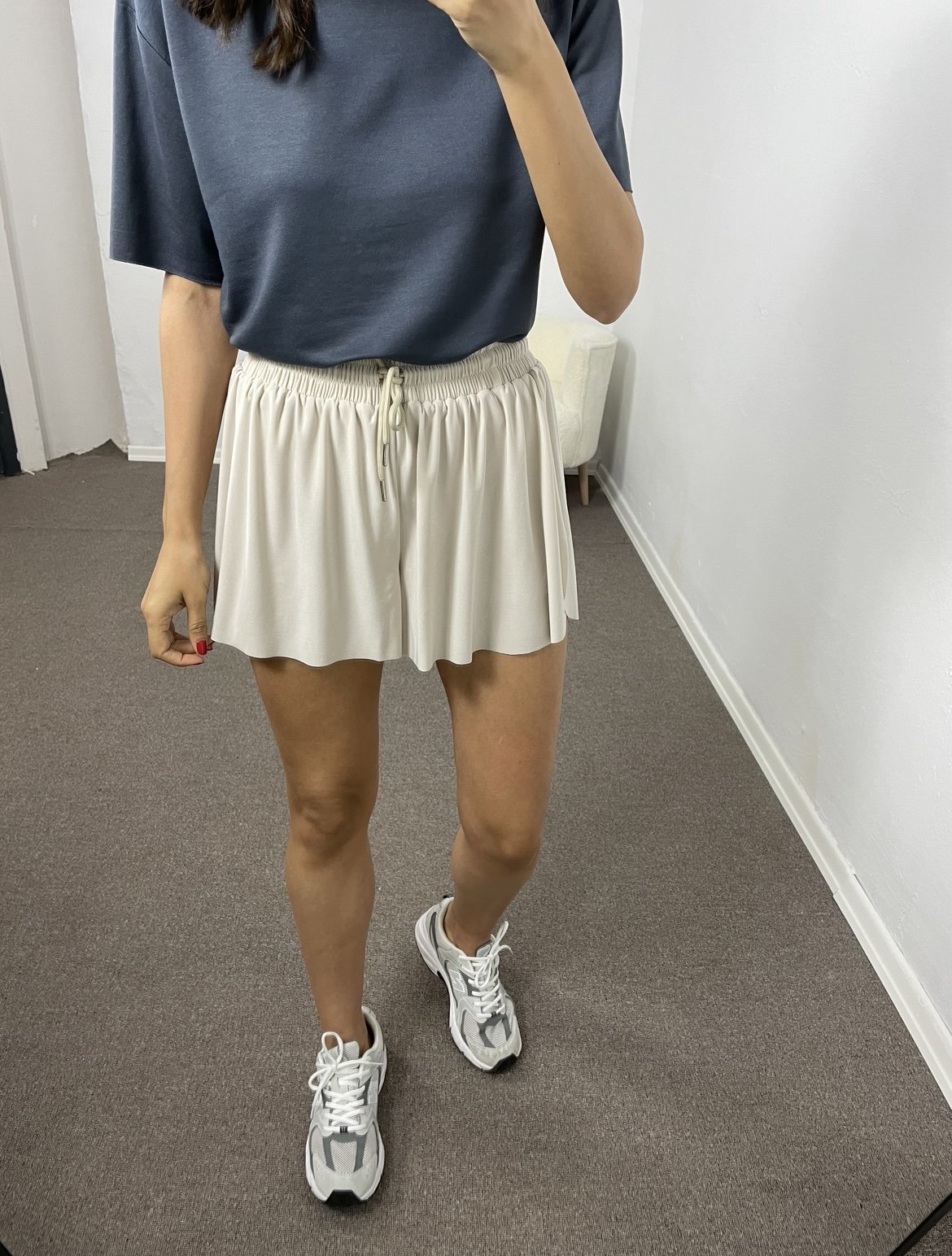 Bej Taytlı Spor Şort