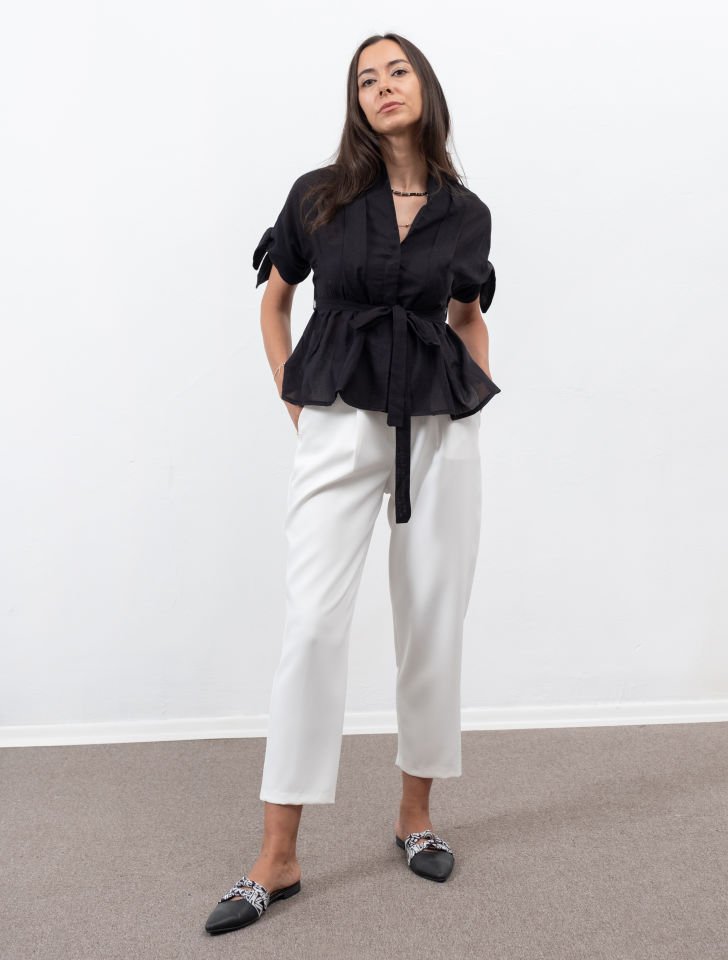 Siyah Kol Detaylı Gömlek