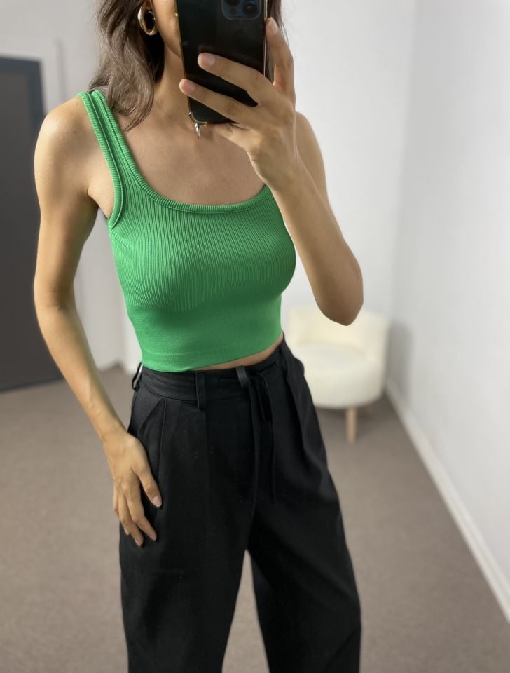 Yeşil Crop Triko Atlet
