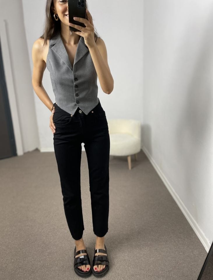 Siyah Premium Kesik Paça Jean