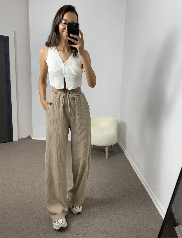 Beyaz 3 Düğmeli Crop Yelek