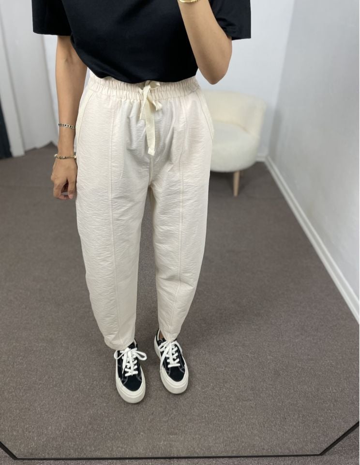 Louna Bej Cep Detaylı İnce Gabardin Havuç Pantolon