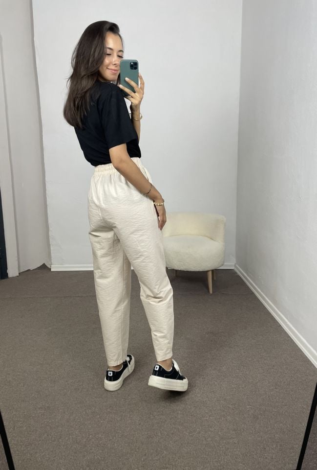 Louna Bej Cep Detaylı İnce Gabardin Havuç Pantolon