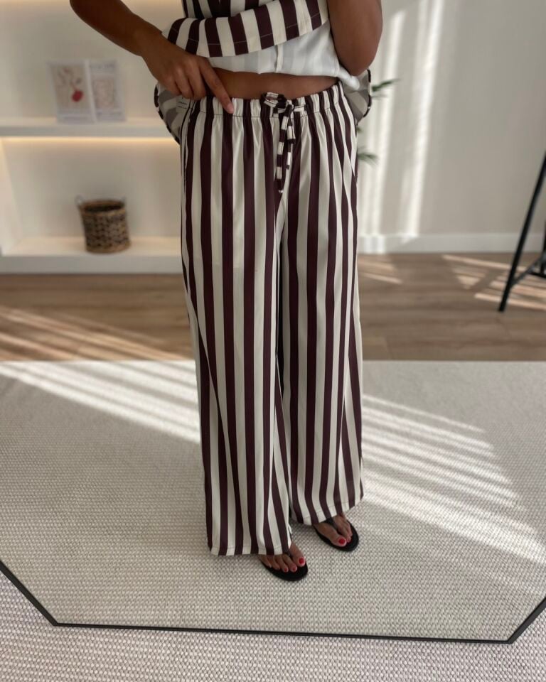 Stripe Kahverengi Çizgili Bluz Pantolon Takım