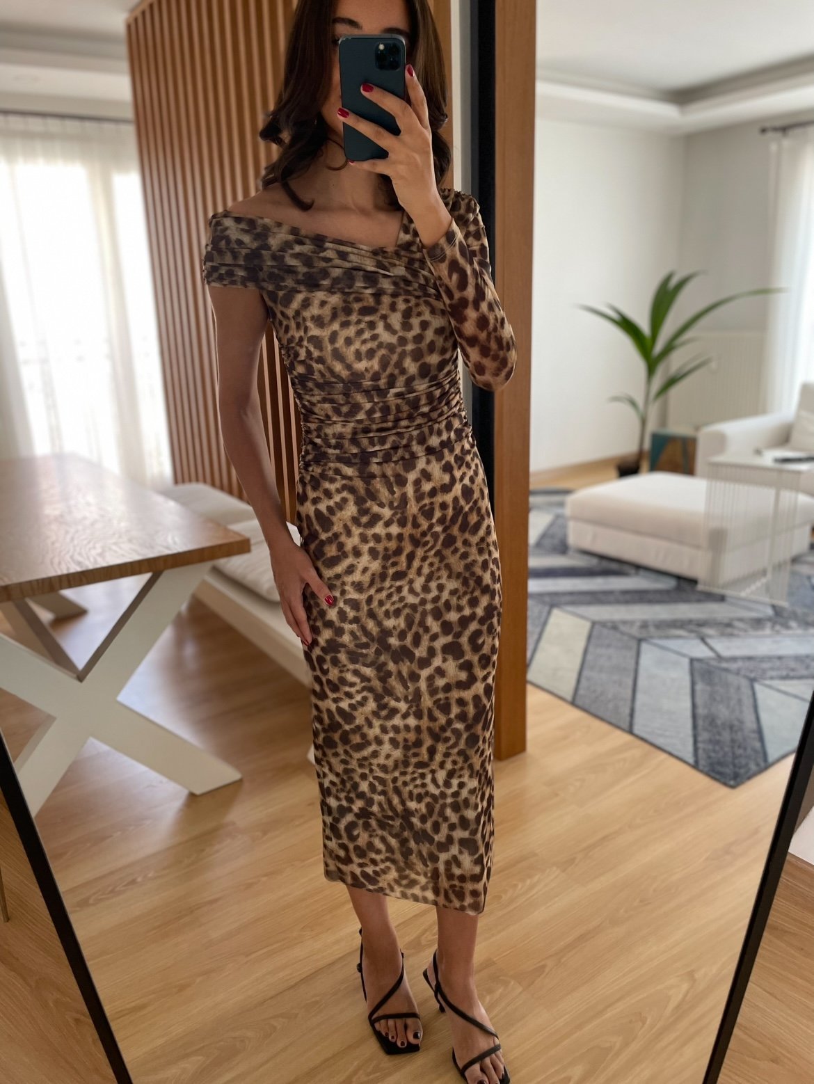 Leopar Desenli Midi Elbise