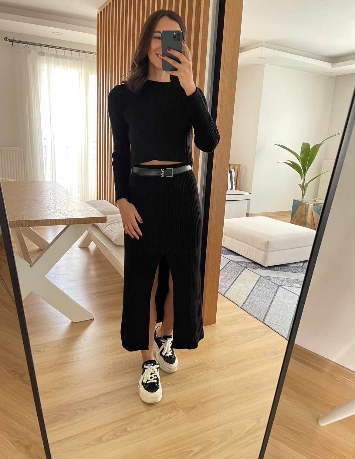 Nora Siyah Yırtmaçlı Etek Triko Takım