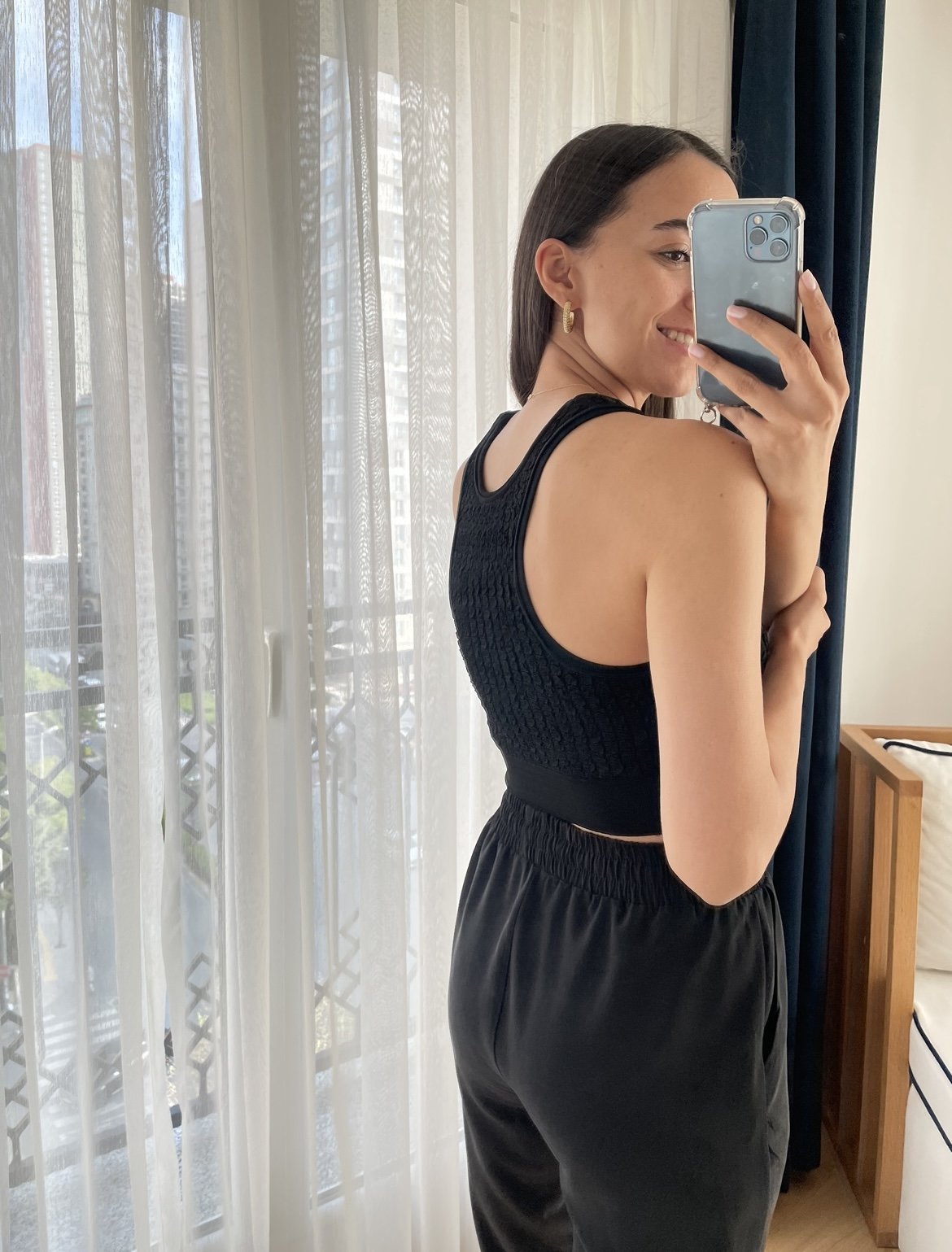 Siyah Dilvin Askılı Crop