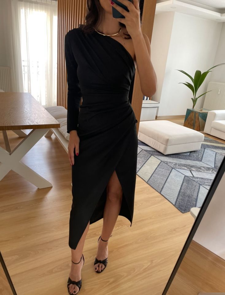 Livia Siyah Drapeli Tek Omuz Premium Elbise
