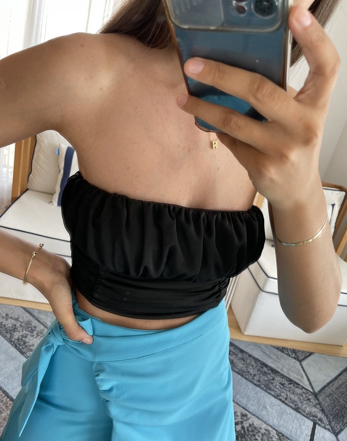 Mina Siyah Drapeli Straplez Bluz