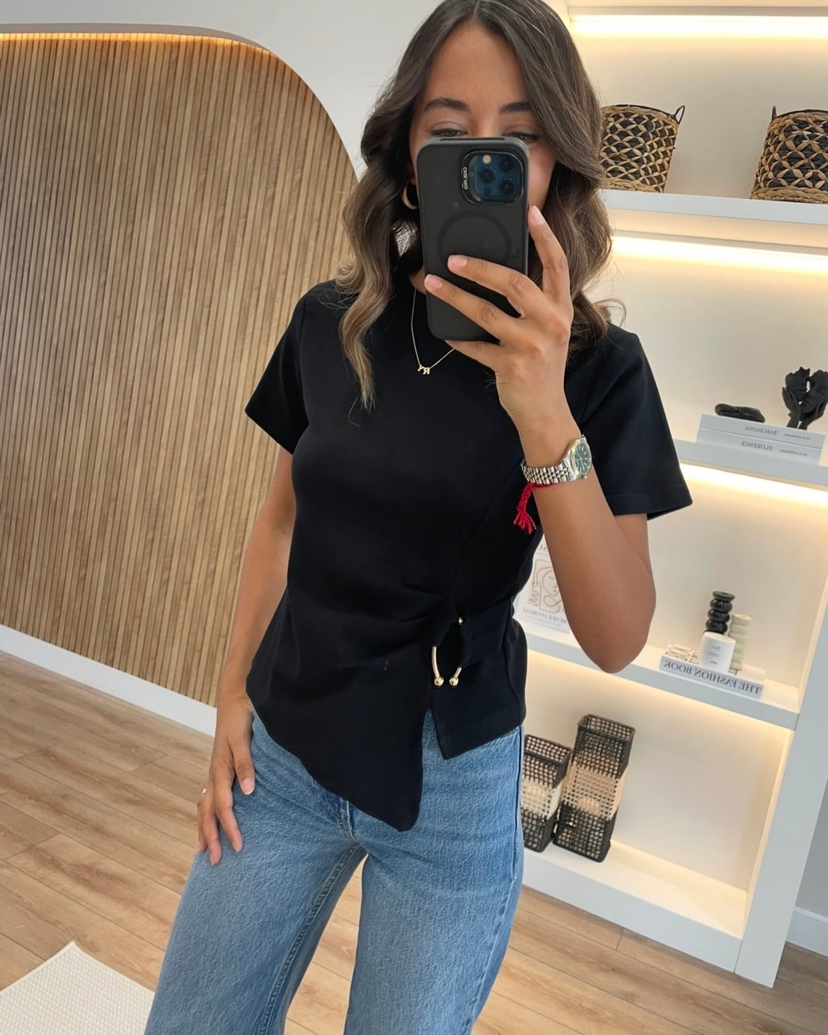 Leni Siyah Premium Toka Detaylı Tişört
