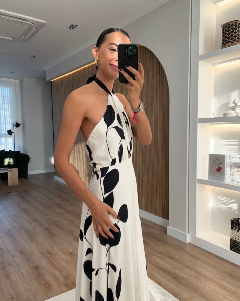 Flora Beyaz Çiçekli Maxi Premium Elbise