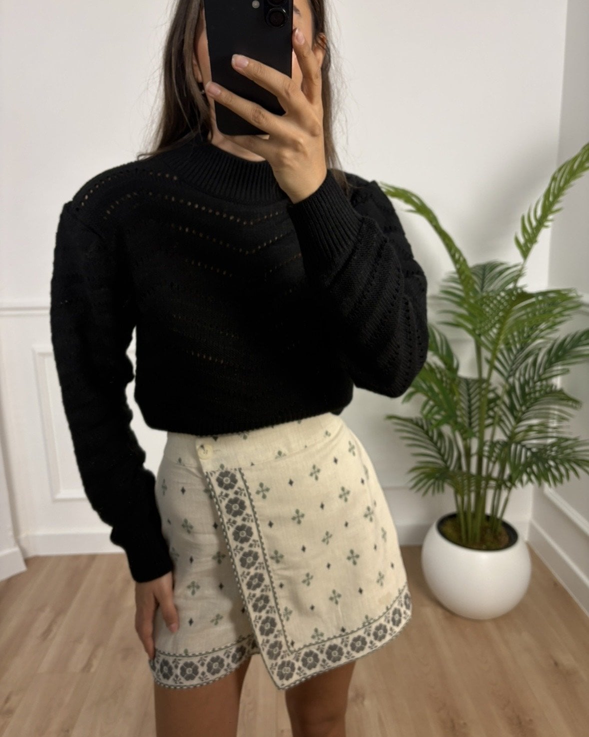 Viole Siyah Delikli Dik Yaka Kazak