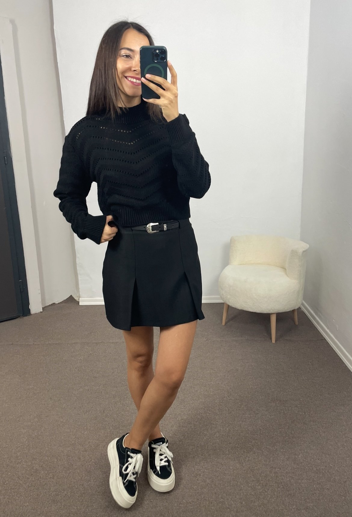 Viole Siyah Delikli Dik Yaka Kazak