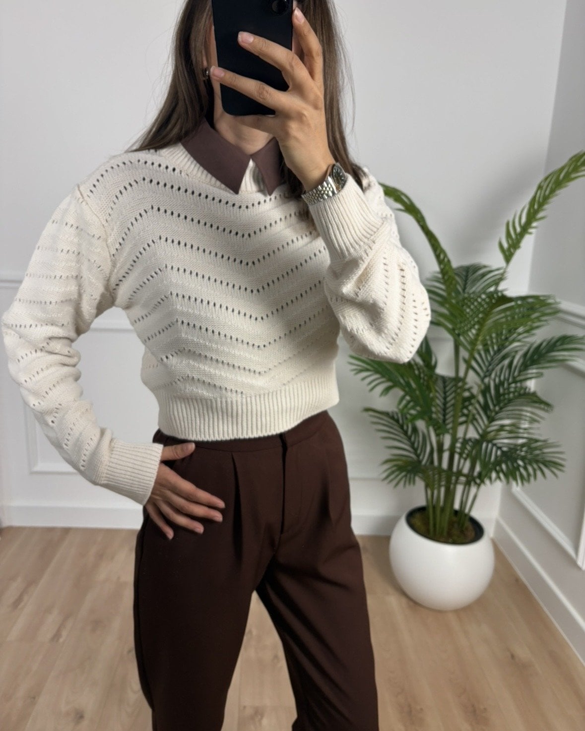 Viole Ekru Delikli Dik Yaka Kazak