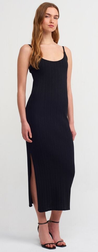 Carla Siyah Dilvin Askılı Yırtmaçlı Triko Elbise