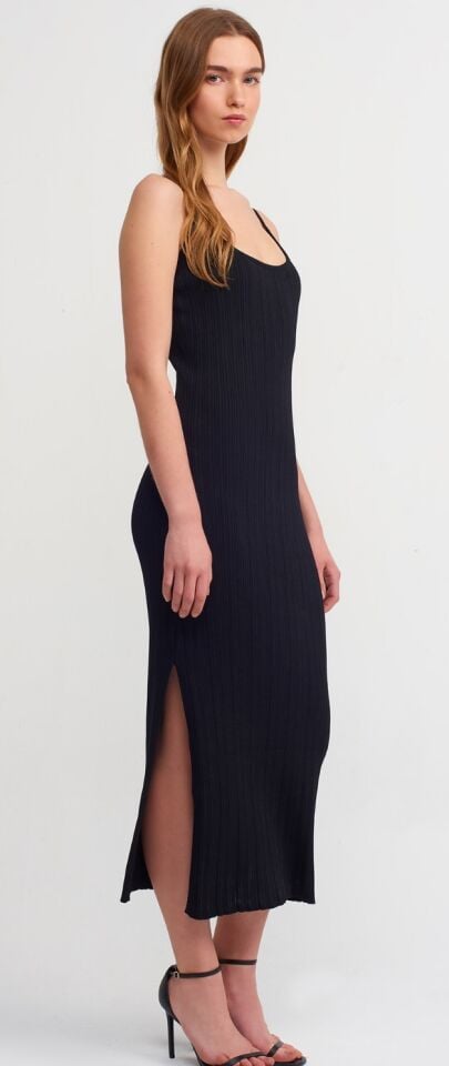 Carla Siyah Dilvin Askılı Yırtmaçlı Triko Elbise